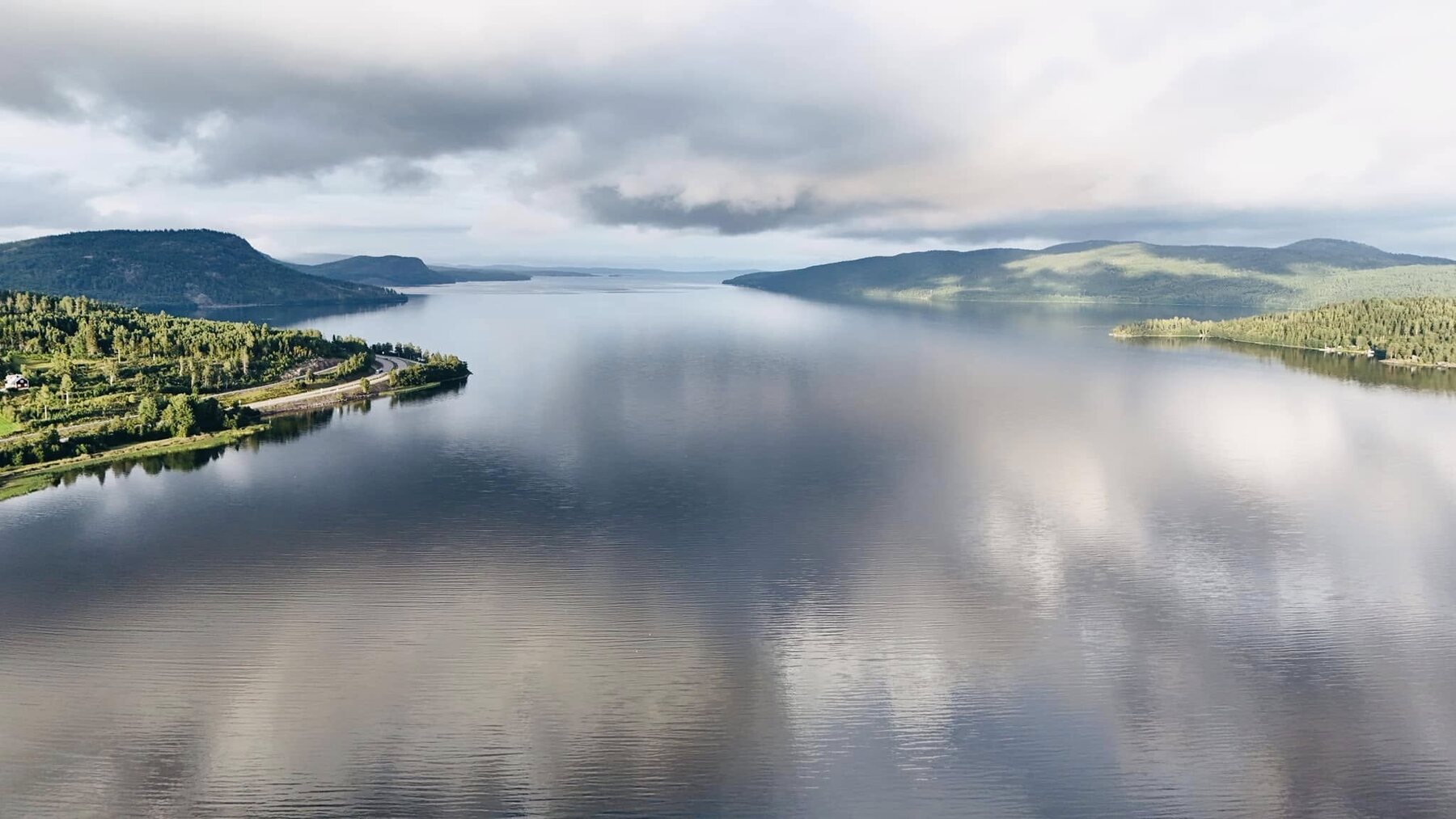 Drönarbild av Ullångersfjärden i hjärtat av Höga Kusten. Foto: Erik Sjöstedt